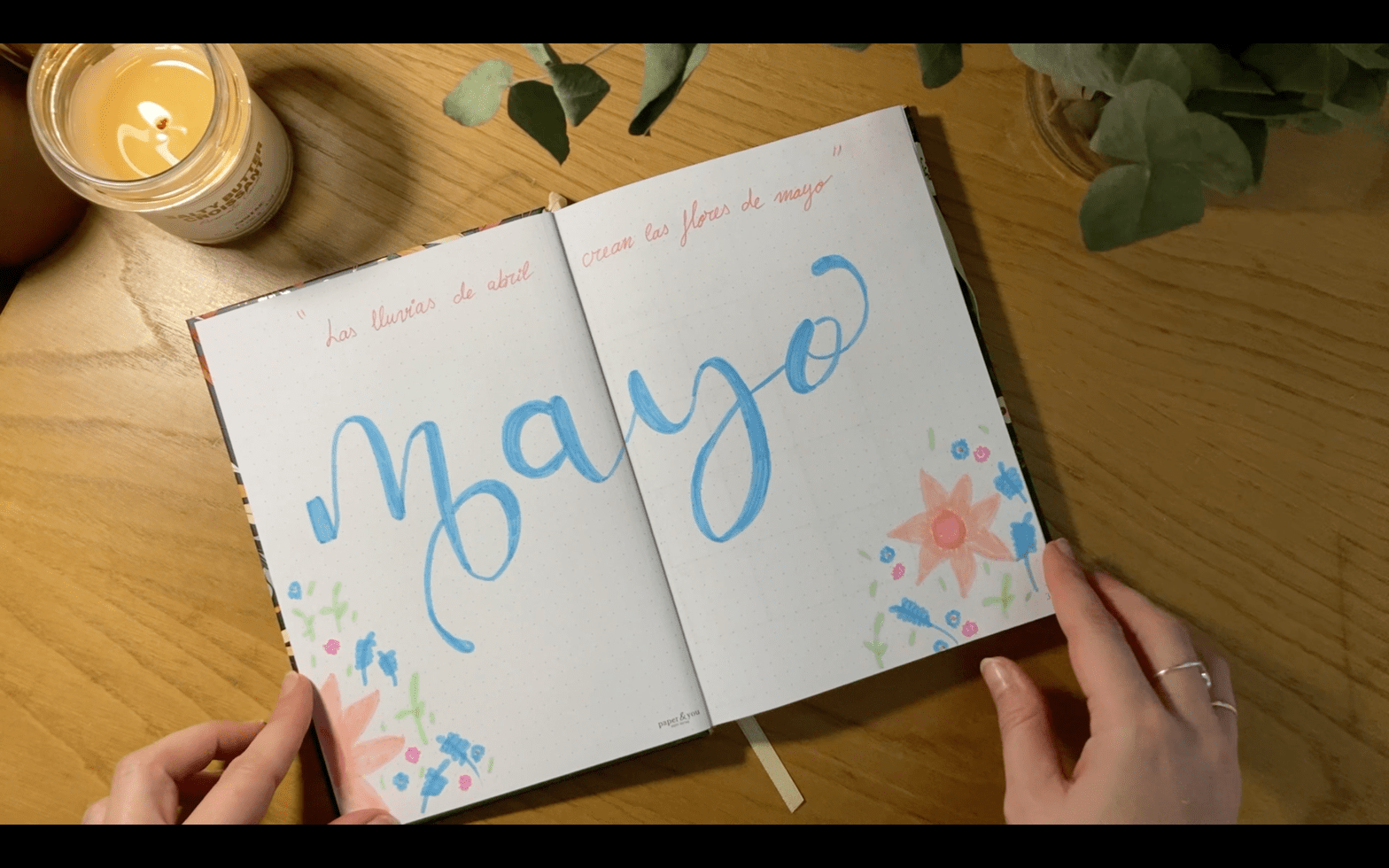 diario de autocuidado o bullet journal personal